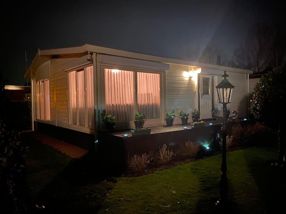 Luxe Chalet In Prachtig Natuurgebied Lith エクステリア 写真